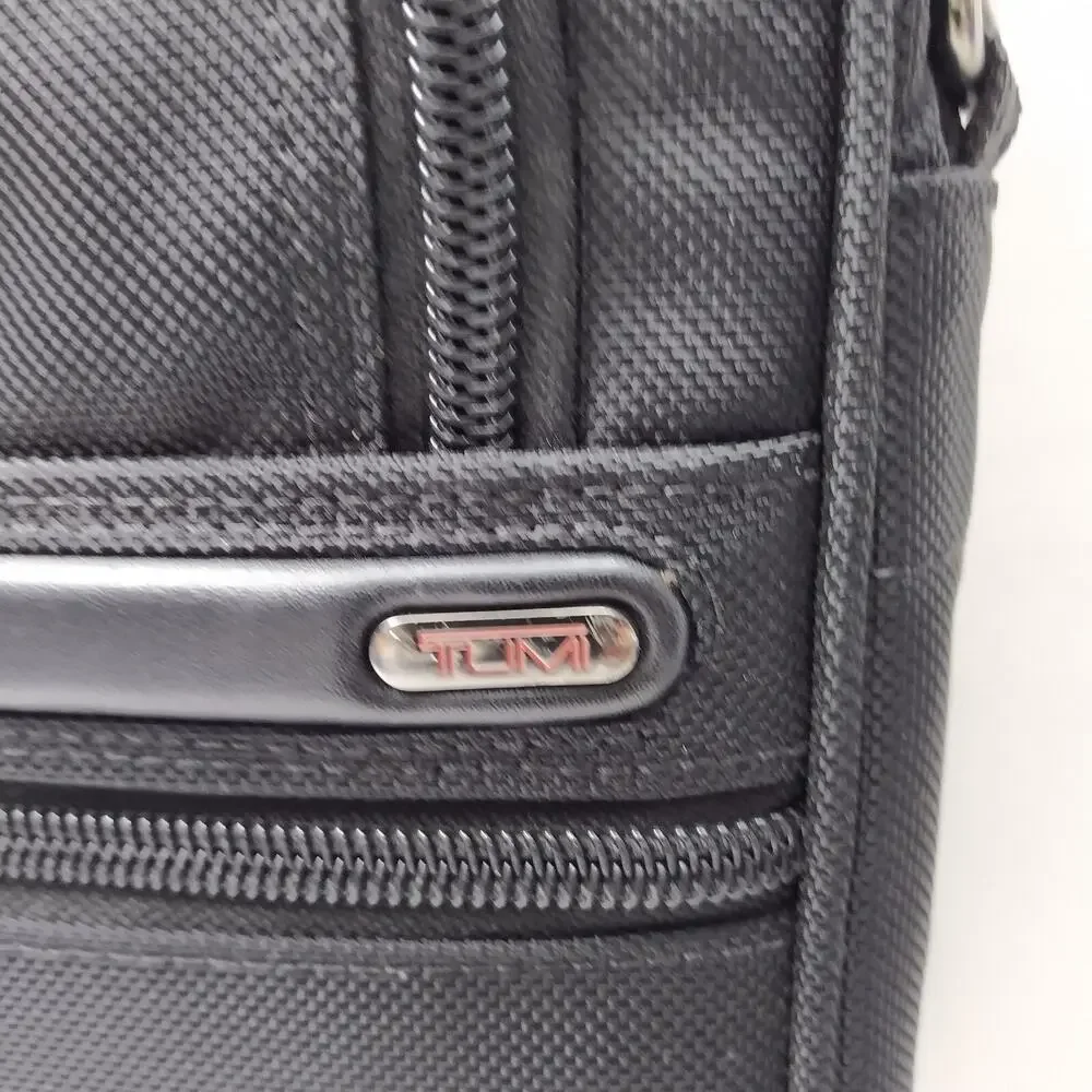Tumi 2 Way Black Nylon Zipper Around Laptop Briefcase Messenger Bag - Picture 5 of 16